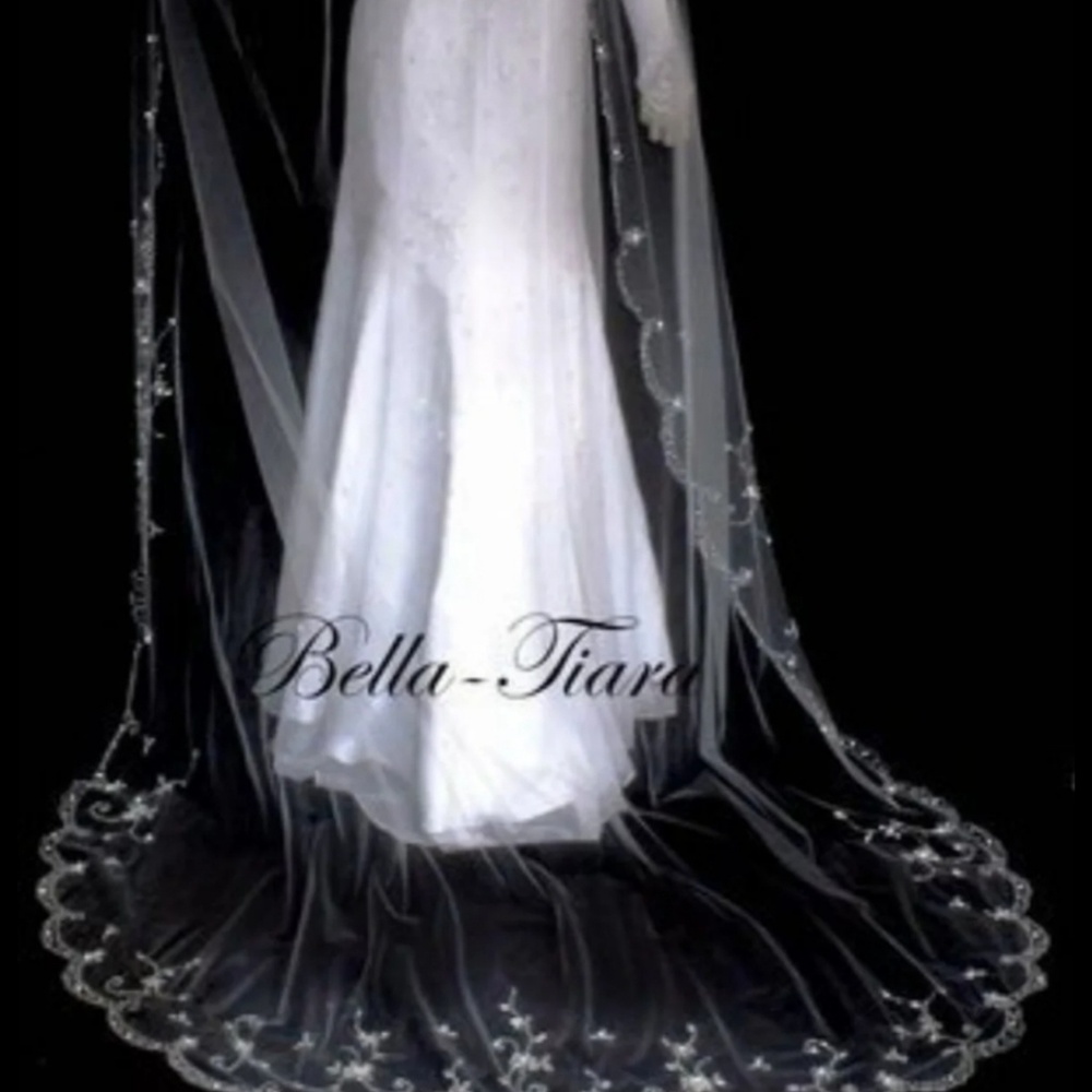 Bella Tiara Crystal Royal Cathedral Veil